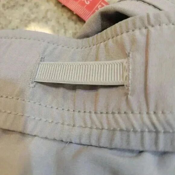 Eddie Bauer Women's Light Gray Poly/Spandex Rainier Pull On Skort w Pockets - Picture 8 of 8